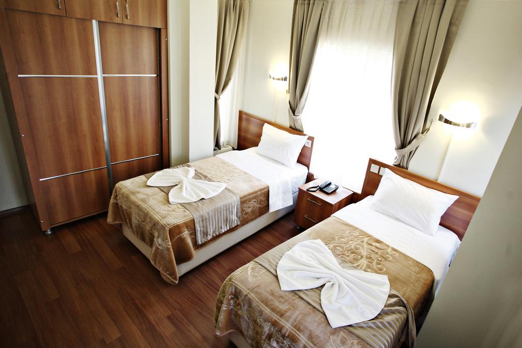 Taksim Palace Hotel Istanbul Bilik gambar